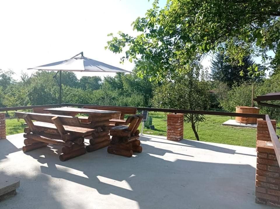 Casa Rurala Cu Livada Lavandra Cîmpina Ngoại thất bức ảnh
